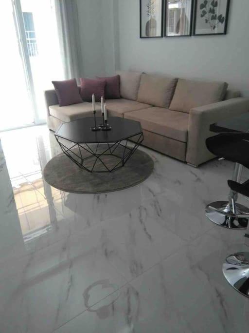 Luxurious Apartment In The Heart Of Thessaloniki Exterior photo